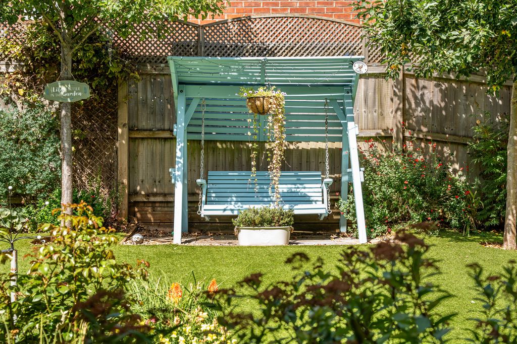 Bannister Drive